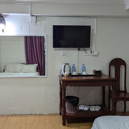 Empire House, Phnom Penh Ξενοδοχείο Εξωτερικό φωτογραφία