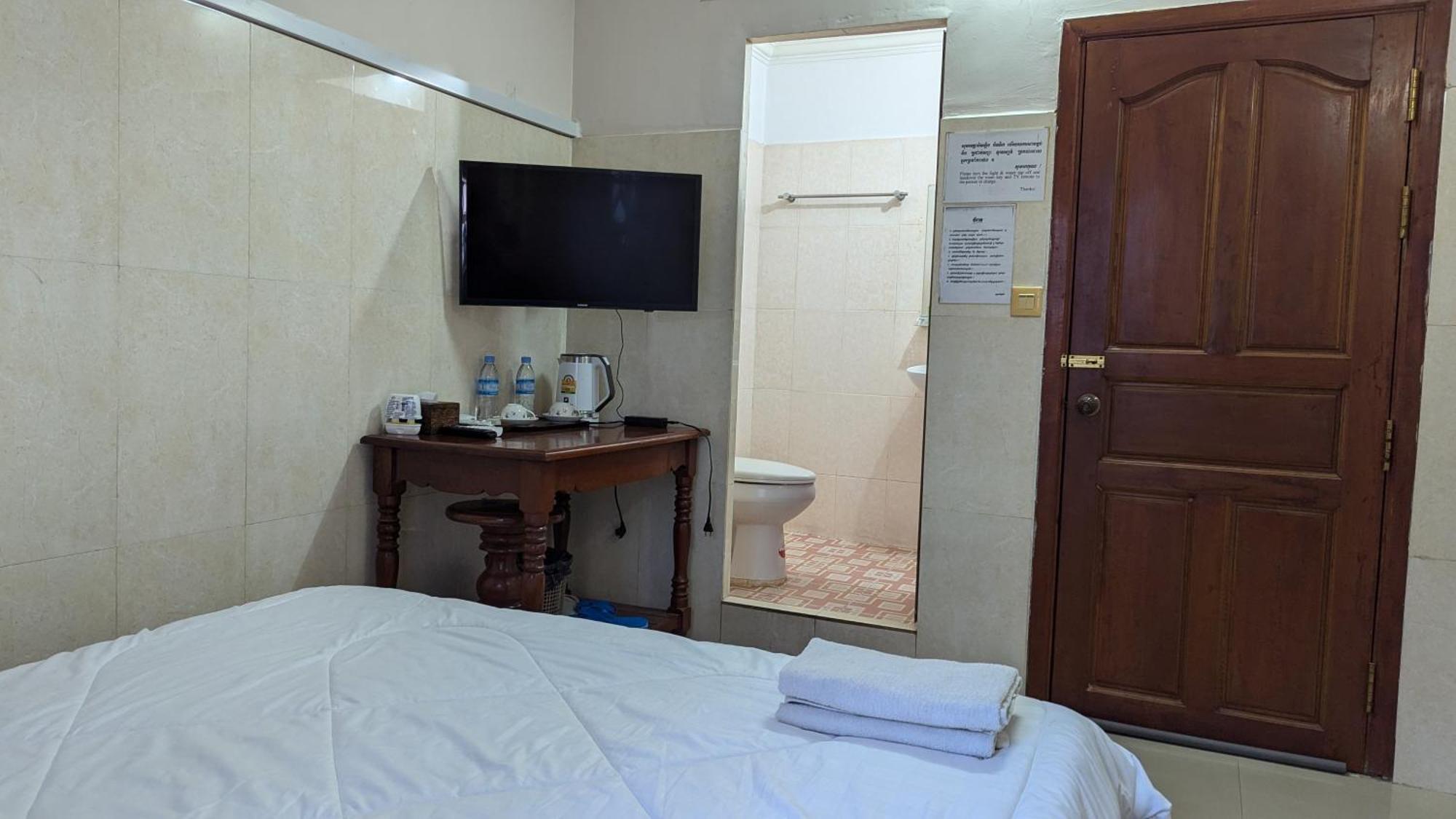 Empire House, Phnom Penh Ξενοδοχείο Εξωτερικό φωτογραφία