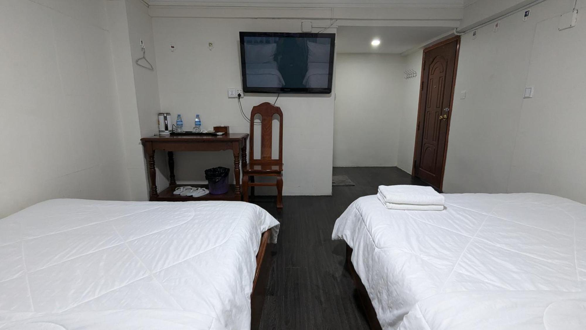 Empire House, Phnom Penh Ξενοδοχείο Εξωτερικό φωτογραφία
